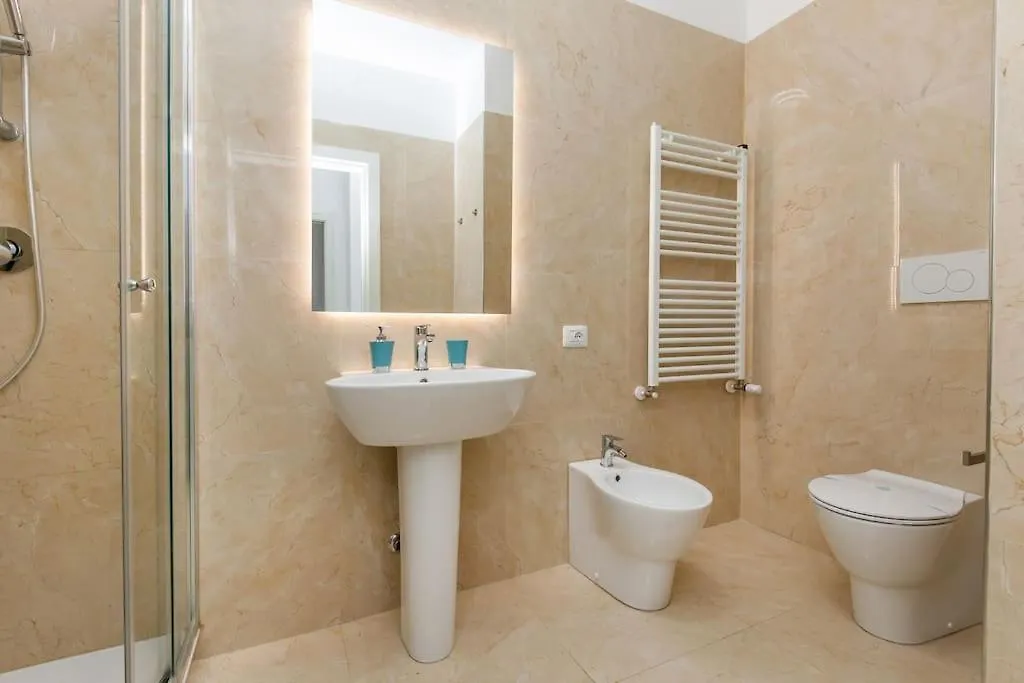12Th Floor Diamond Tower - 72 Apartman Milánó Olaszország