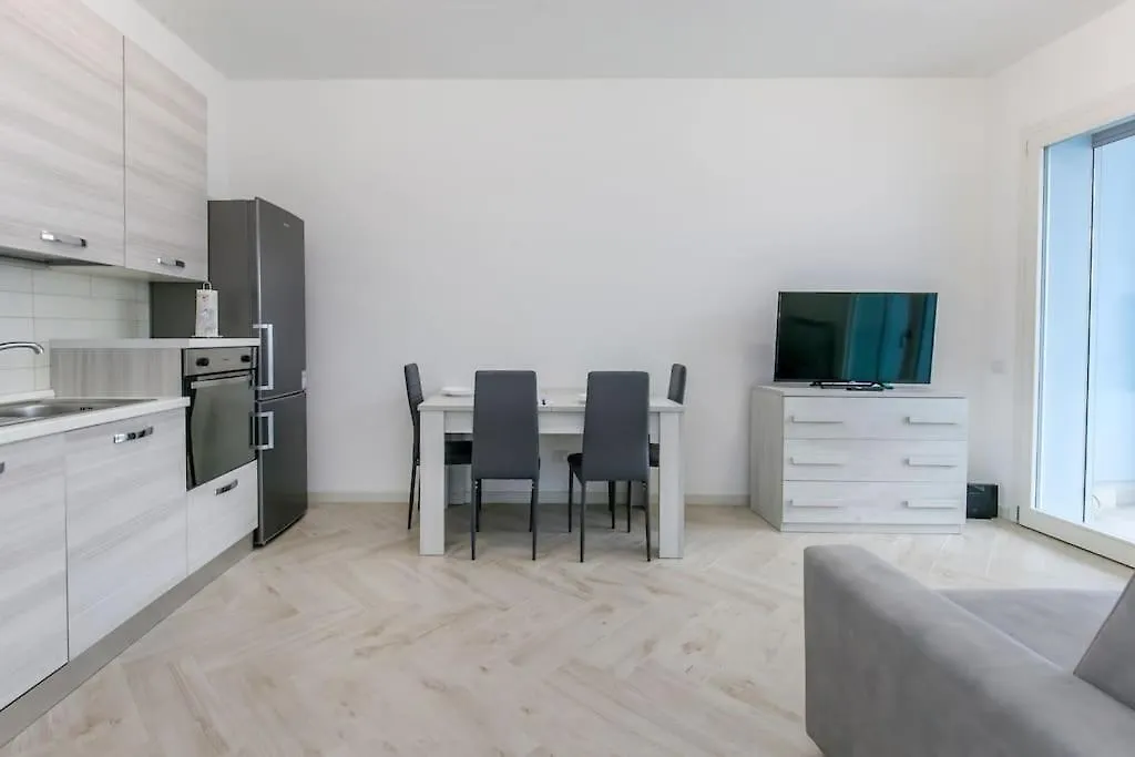 12Th Floor Diamond Tower - 72 Apartman Milánó